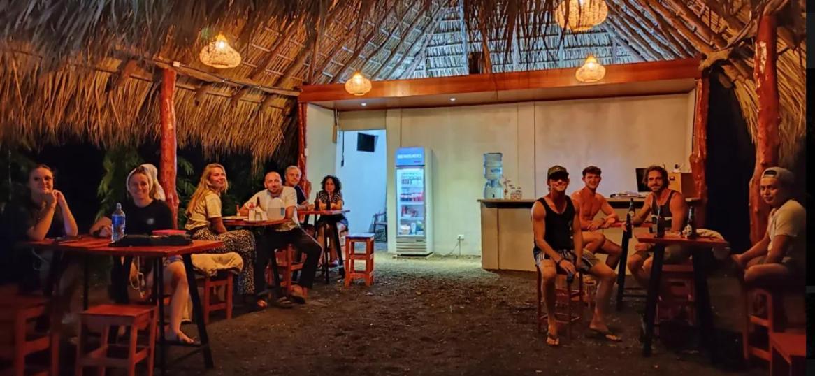 Hostel Los Chocoyos Мерида Экстерьер фото