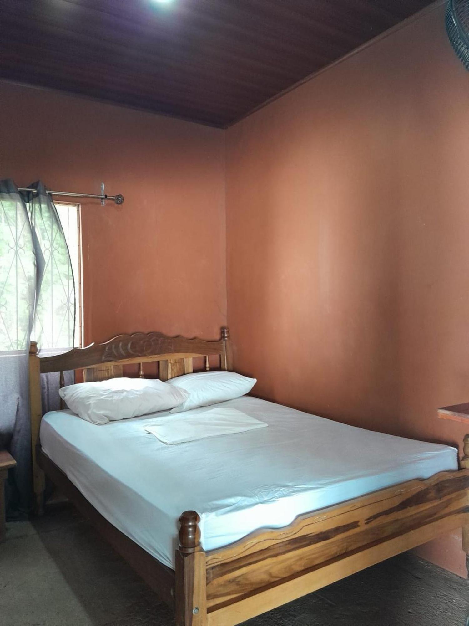 Hostel Los Chocoyos Мерида Экстерьер фото